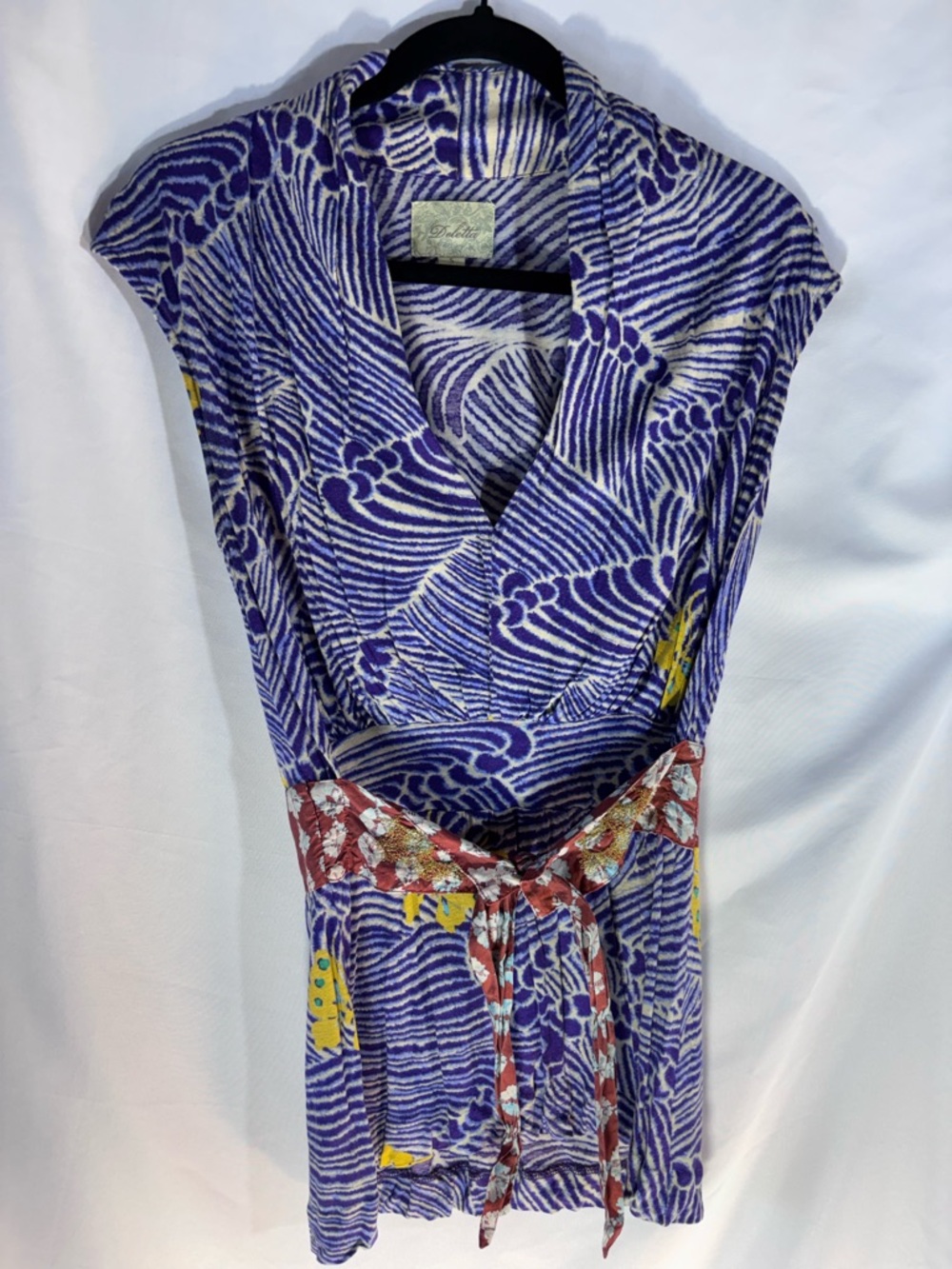 Deletta Purple and White Wave Print Top with Red Accent